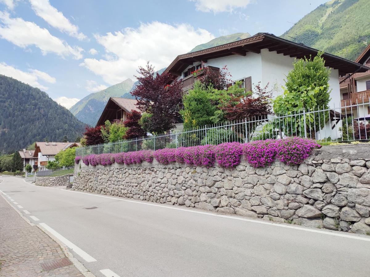 Appartamento Con Giardino คาริโซโล ภายนอก รูปภาพ